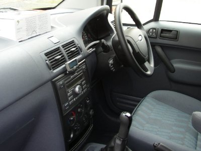 new Ford Connect with Parrot CK3100.JPG