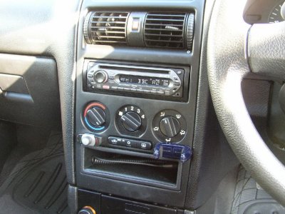 Vauxhall Astra Mk4 with Cd Radio.jpg