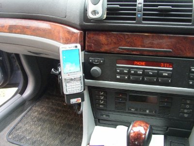 BMW 5 Series with Nokia CK-7W and Brodit.jpg