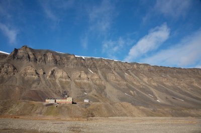 Falaises, Longyearbyen