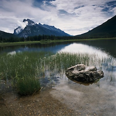 vermillion-lakes.jpg