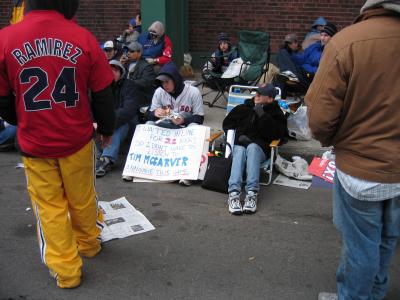 Tim McCarver = BOOOO