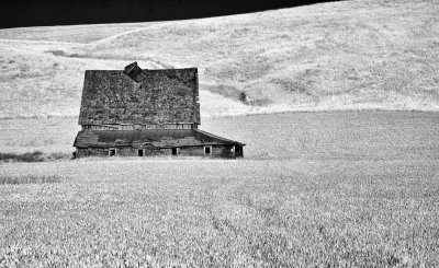 old-Plaouse-Barn-IR1-upload.jpg