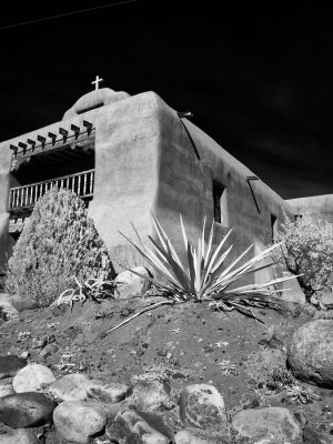 Abiquiu-Church-2-upload.jpg