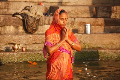 praying in the Ganges