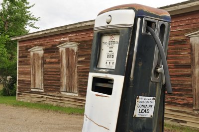 old gas pump virginia city montana _DSC9182.JPG