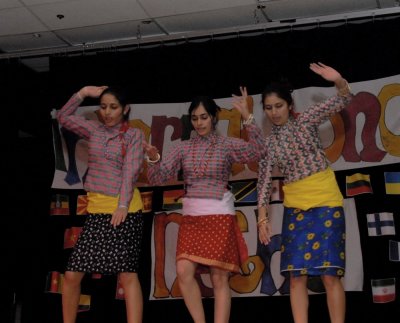 Napalese Dancers _DSC0315.jpg