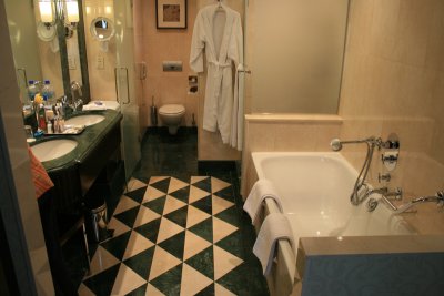 fancy bathroom, Regent Esplanade