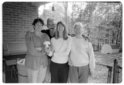 Jen, Donnie, Linda, & Peg, with the stinky mushroom.
