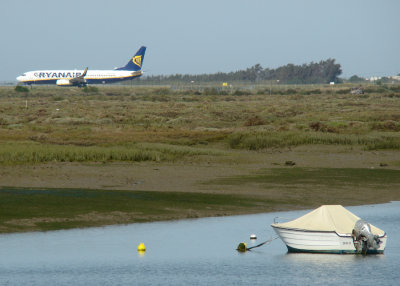 Um Barco e um Avio // A Boat and a Plane