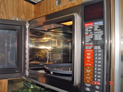 Bluebird microwave interior 1-31-2006.jpg