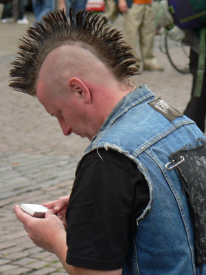 Chimping mohican