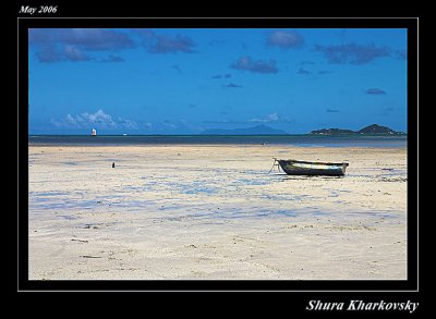 Low tide 4 (Praslin)