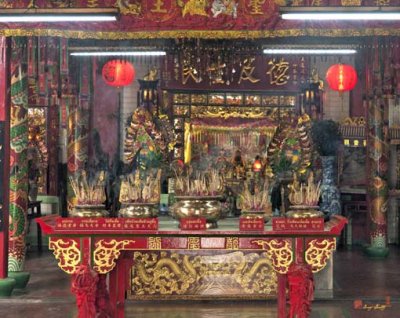 Leng Buai Ia Shrine Interior (DTHB722)