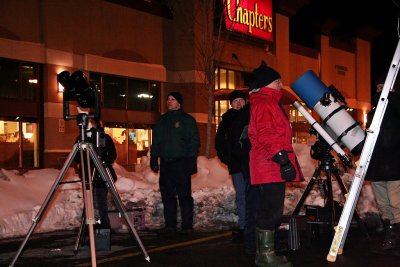 IYA & Sidewalk Astronomy