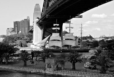 DSC_9487.2 Stad Amsterdam  Harbour Bridge Sydney sm.jpg