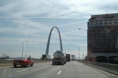 D8, Entering St. Louis