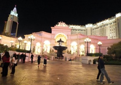 Monte Carlo by night