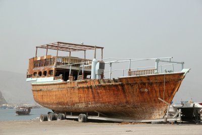 550D120302_1834_Oman Mussandam Dhow cruise.jpg