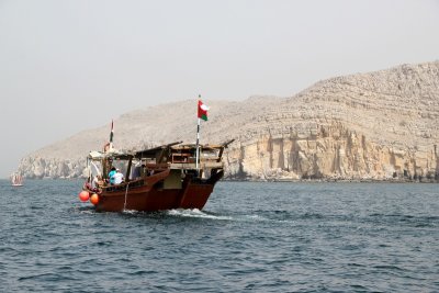 550D120302_1852_Oman Mussandam Dhow cruise.jpg