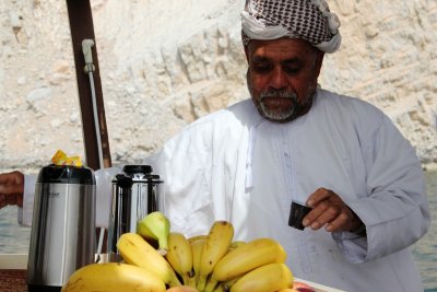 550D120302_1868_Oman Mussandam Dhow cruise.jpg