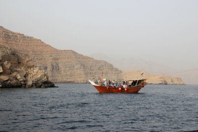 550D120302_1942_Oman Mussandam Dhow cruise.jpg
