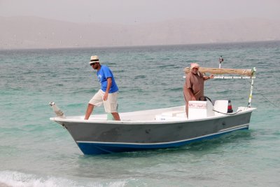 550D120303_2046_Oman Mussandam Dhow cruise.jpg