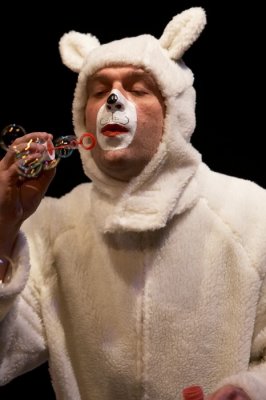 Stefan Uehlinger als Knut