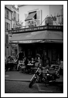 Lux Bar - Montmartre
