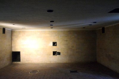 29_Gas Chamber.jpg