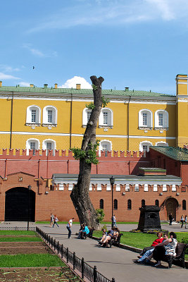 14_Kremlin Garden.jpg