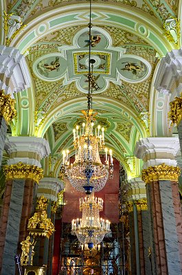 07_Inside Peter and Paul Cathedral.jpg