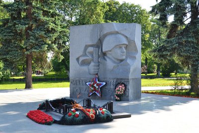 02_Eternal Flame for the WWII victims.jpg