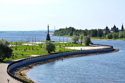 04_Where Kotorosl flows into Volga.jpg