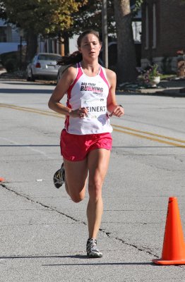 Shannon Leinert (12th elite female in 19:12)