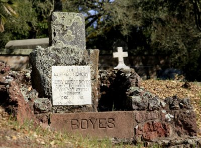 Boyes grave.jpg