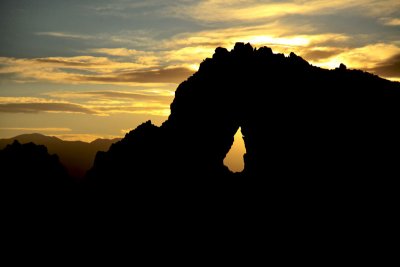 Echo Canyon keyhole.jpg