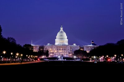 10_28278c - US Capitol at Night