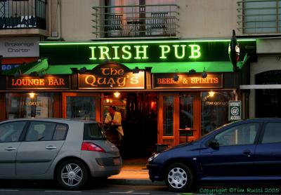 39765c - Irish Pub in Cannes France
