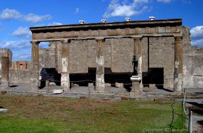 37831 - Pompeii Ruins