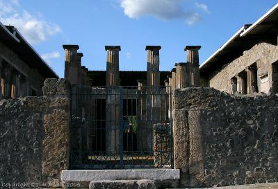 37904c - Pompeii ruins