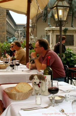 Having lunch outdoors in Florence