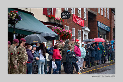 07.51 The Crowds are building up