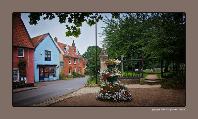 Loddon - Holy Trinity churchyard