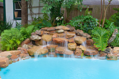 Pool waterfall