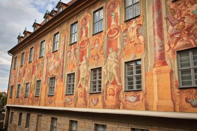 Beautiful & lively frescoes, Rathaus