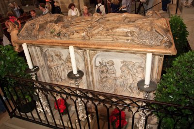 Tilman Riemanschneider's masterwork adorning a medieval emperor and his wife's tomb