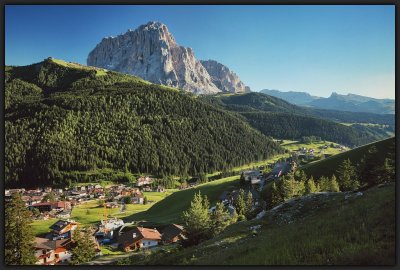 <b>Selva Gardena and Sassolungo</b><br><font size=2>Val Gardena, Italy