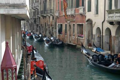 Venecian road
