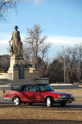 Thatcher Fountain and Saab at City Park Denver